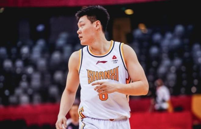 江苏男篮外援出色表现,成为球队得分王 江苏男篮外援出色表现,成为球队得分王